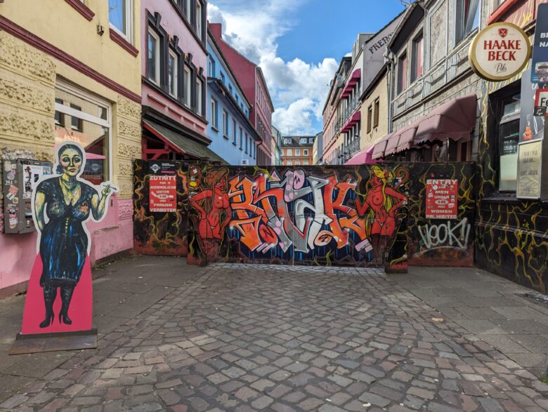 Hamburg Kieztour, Reeperbahn Tour, Stadtführung Hamburg, st. pauli kieztour, reeperbahntour, kieztour hamburg, speicherstadt tour, elbphilharmonie führung, kiez kapitän tour, beatles tour hamburg